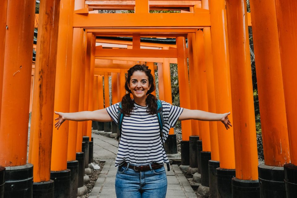 Kyoto: Fushimi Inari Shrine Private Photoshoot - Meeting and Cancellation