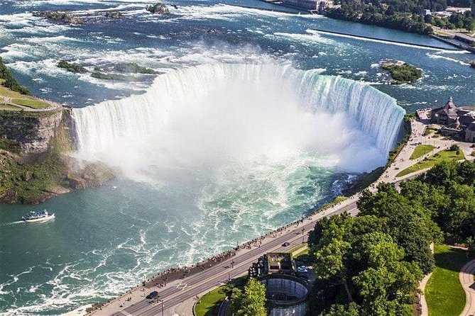 Limo Tour From Toronto To Niagara (4-8 Passengers) - Skylon Tower Visit