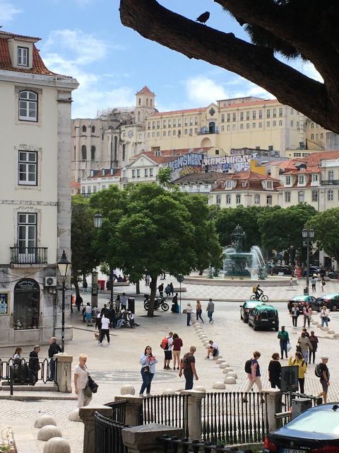 Lisbon: Chiado the Bohemian Walking Tour Downhill to Baixa - Historical and Cultural Sites