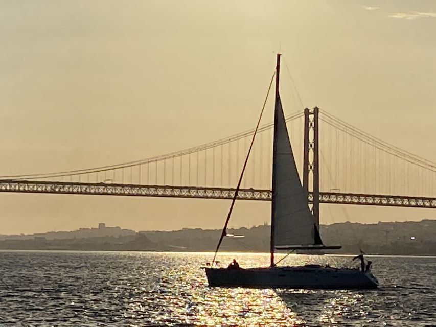 Lisbon: Tagus River Sailboat Cruise - Sailboat Features