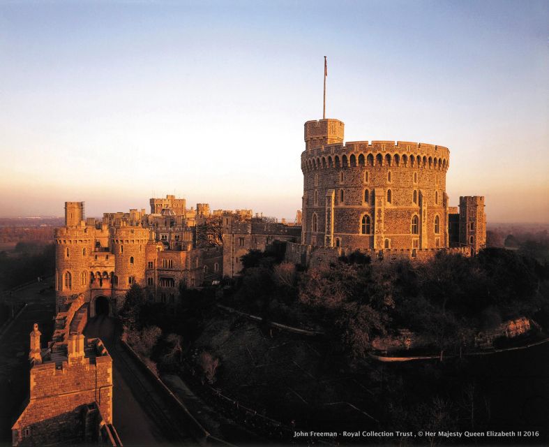 London: Royal Icons Tour From Westminster to Windsor Castle - Train to Windsor and Guided Tour