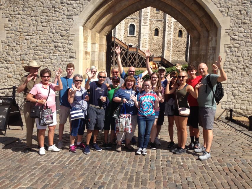 London: Tower of London and Crown Jewels Easy Access Tour - Crown Jewels Exhibition