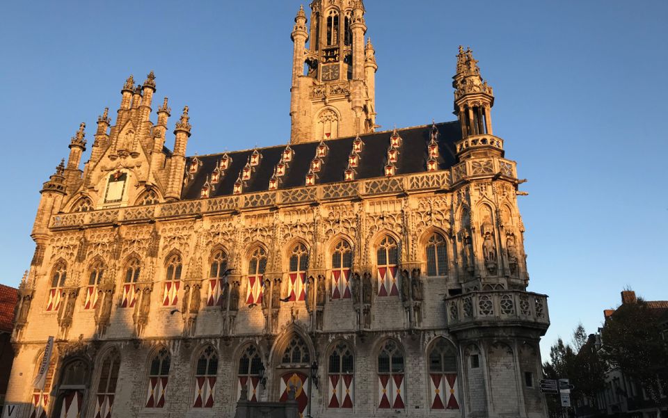 Middelburg: Guided Tour Townhall - Participant Restrictions