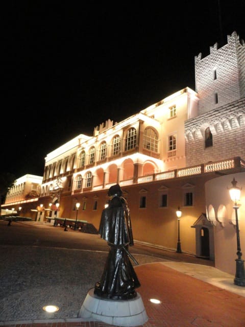 Monaco and Monte Carlo by Night 5-Hour Tour - Exploring the Oceanographic Museum