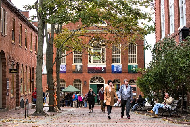 Mysteries and Murders of Salem Guided Night-Time Walking Tour - Engaging With Professional Guides