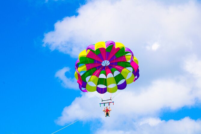 Parasailing Adventure in Aruba - Safety and Confirmation