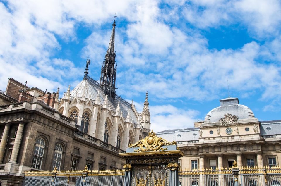 Paris: Notre Dame Island Tour & Sainte Chapelle Entry Ticket - Guided Walking Tour