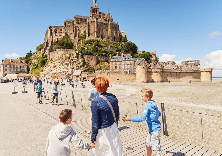 Paris: Private Excursion Paris - Mont Saint Michel - Included in the Tour