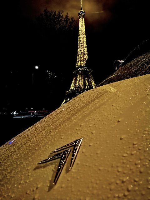 Paris: Private Guided Tour and Photos in Vintage Citroën DS - Arc De Triomphe Tour