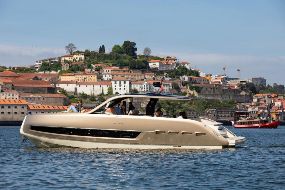 Porto: 2h Private Luxury Yacht in the Douro - Meeting Point and Directions