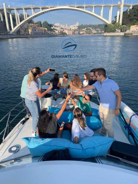 Porto: Douro 6 Bridges or Sunset Tour With Welcome Drinks - Douro River Views