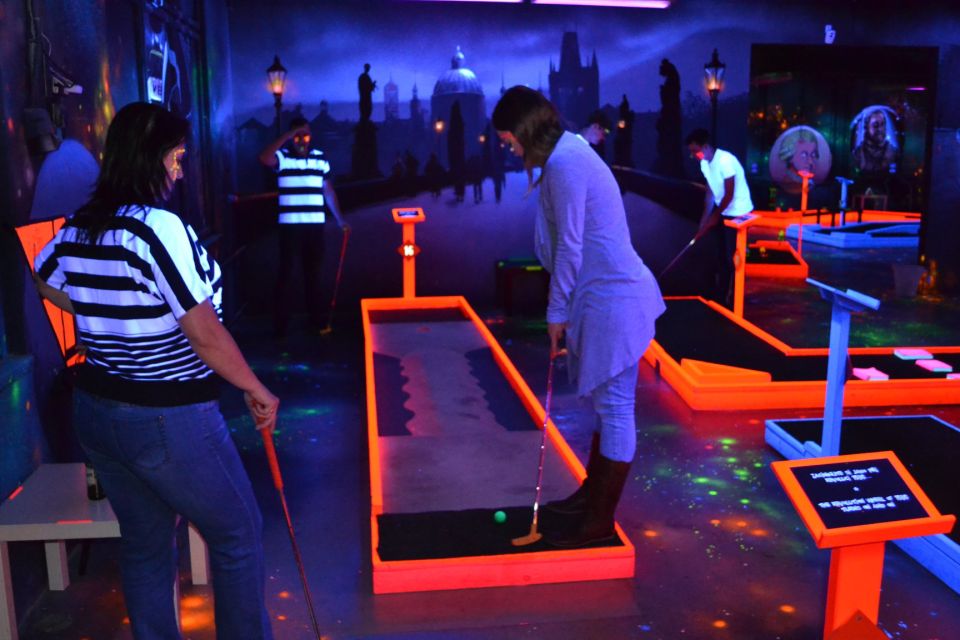 Prague: Glow Golf Mini Golf Game by UV Light - Amenities and Additional Offerings