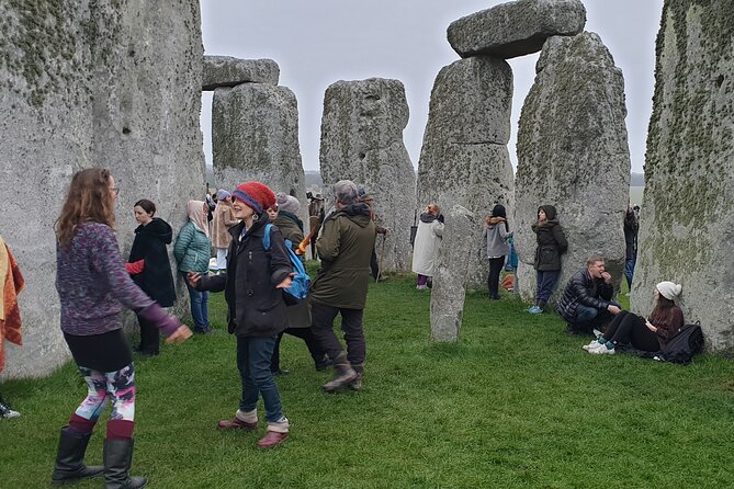 Private Driver Guided Tours Windsor Castle Stonehenge - Visiting the Country Pub for Lunch