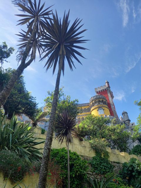 Private Sintra and Cascais Tour - Language Options Available