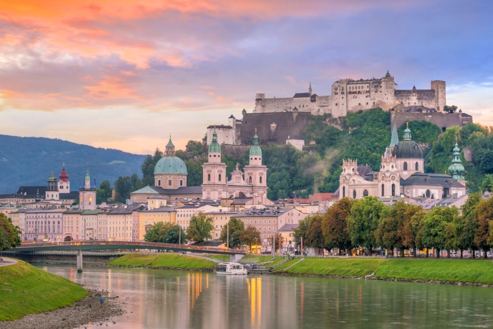 Salzburg: Christmas Market Magic With a Local - Small Group Experience