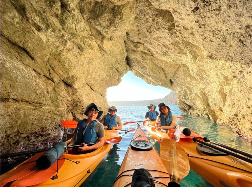 Santorini: Sea Caves Kayak Trip With Snorkeling and Picnic - Customer Experience and Reviews