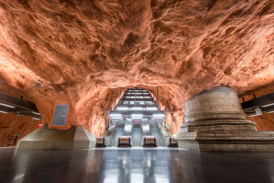 Stockholm Metro Tour - Exploring Rådhuset Station