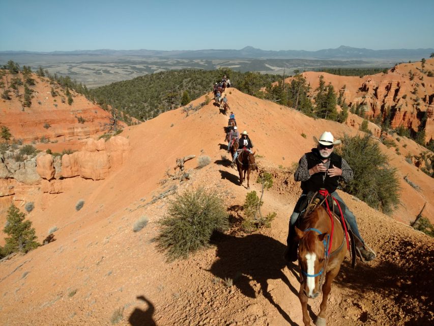 Thunder Mountain Trail: Scenic Horseback Ride - Group Size and Language