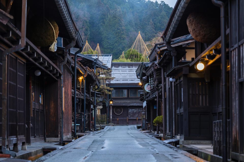 Timeless Takayama: A Walk Through History Review - Meeting Point and Availability