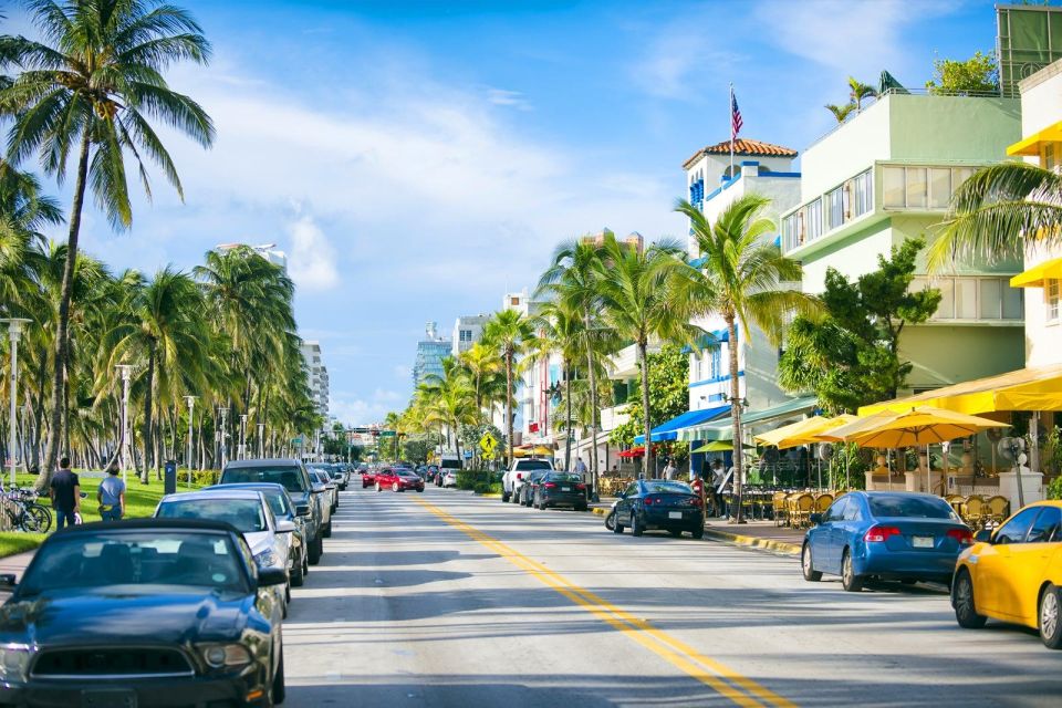 Top 10 South Beach Highlights Tour - Lincoln Road & Espanola - Lincoln Road Shopping