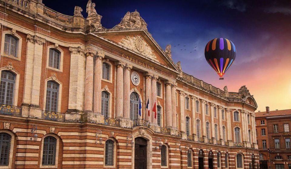 Toulouse: Christmas Market Walking Tour - Festive Atmosphere at Place Du Capitole