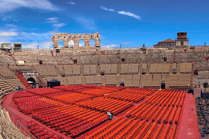 Tour to the Arena Di Verona at the Gladiators Time - Booking Information