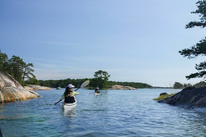 Turku Archipelago Kayaking Evening - Skilled Sea Kayak Guide