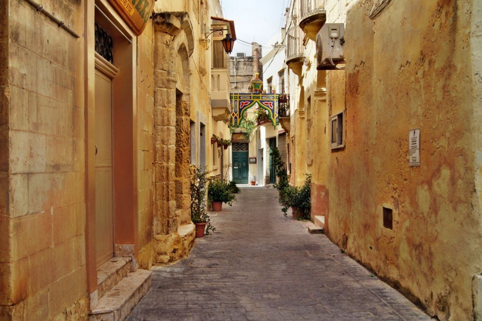 Valletta: First Discovery Walk and Reading Walking Tour - Inclusions and Exclusions