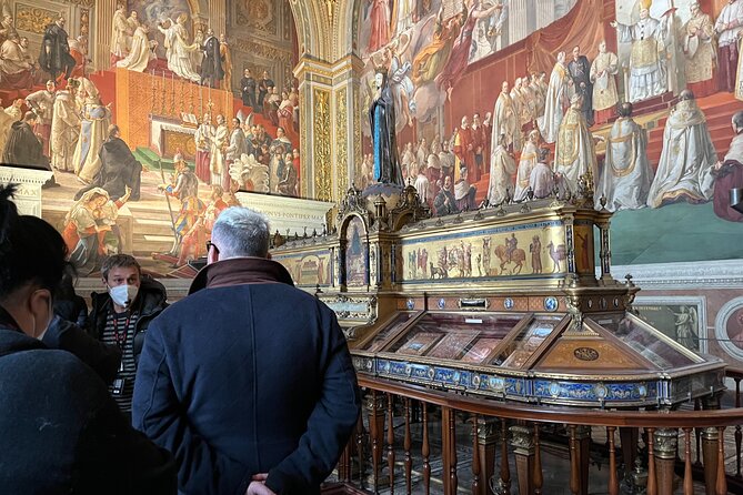 Vatican City: Vatican Museums and Sistine Chapel Group Tour - Historical and Artistic Insights