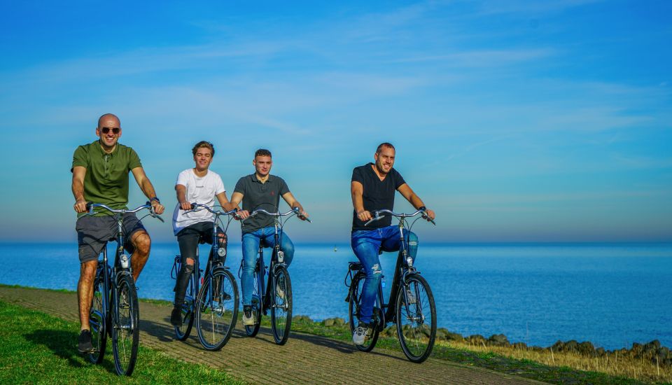 Volendam: Bike Rental With Suggested Countryside Route - Meeting Point and Requirements