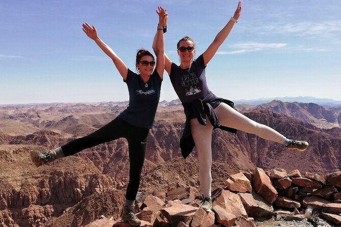 Wadi Rum Mountain Hike: Umm Ad Dami, Highest Point of Jordan + Jeep Tour & Lunch - Group Size and Accessibility