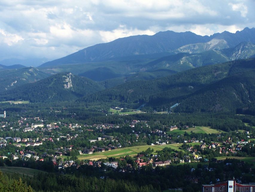 Zakopane City Highlights Private Walking Tour With a Guide - Accessibility and Group