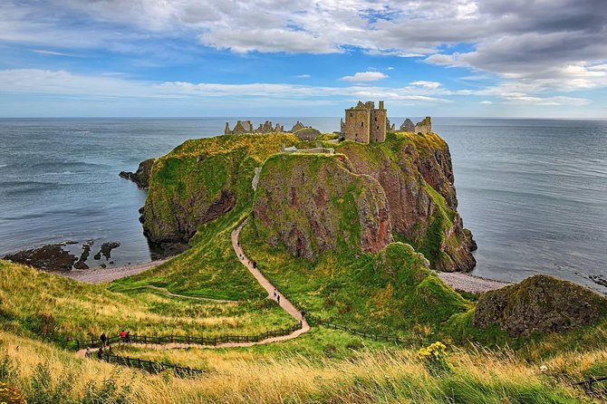 Aberdeen & Shire Castle & Distillery Private Group One Day Tour - Castles