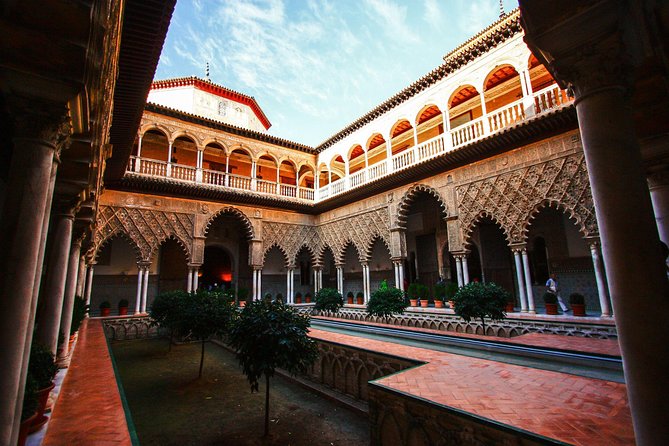 Alcazar and Cathedral of Seville Private Tour - Explore Alcazar