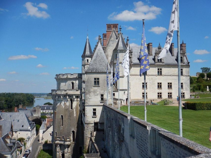 Amboise Private Walking Tour - Tour Customization and Local Guidance