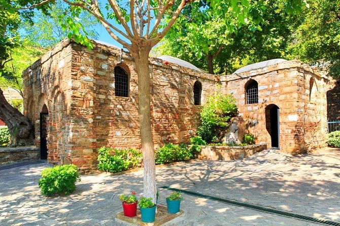 Ancient Ephesus Tour With Wine Tasting in the Village and Visit to Mothers Mary House - Discovering Sirince Village