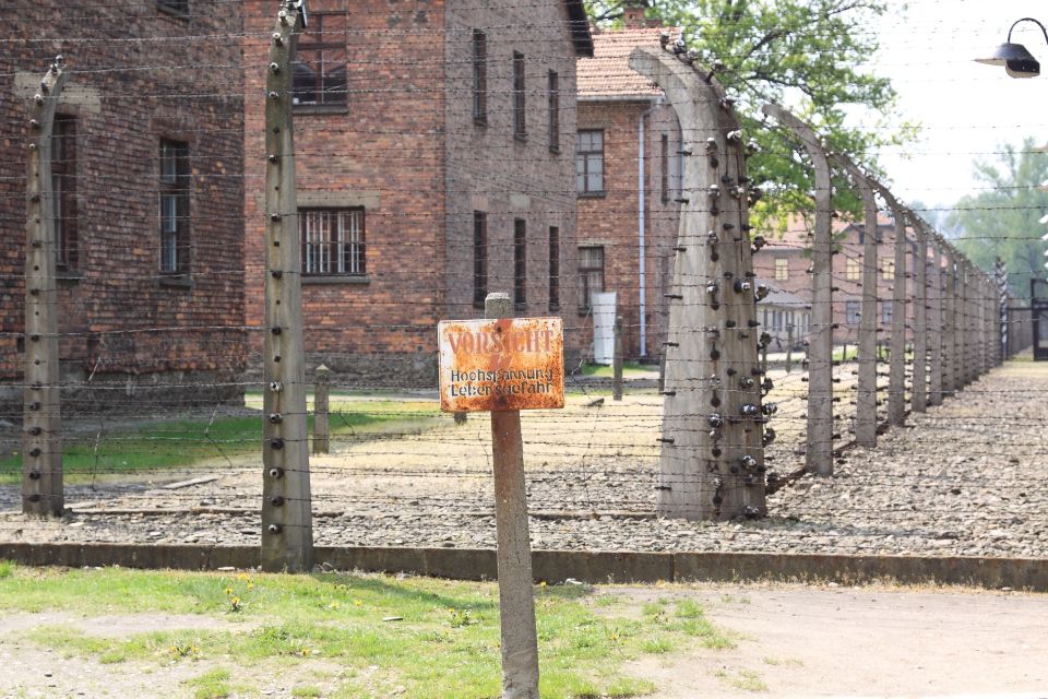 Auschwitz-Birkenau Tour From Katowice With Private Transfers - Customer Reviews and Ratings