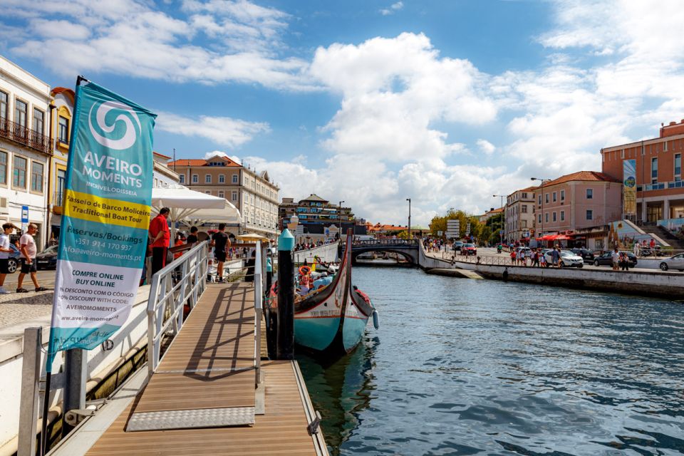 Aveiro: Scenic Guided Boat Tour - Transportation and Parking