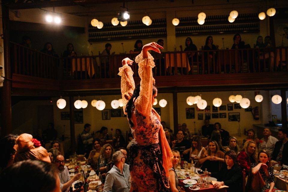 Barcelona: Flamenco Show With Dinner at Tablao De Carmen - Accessibility and Location