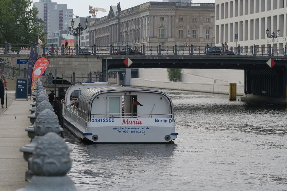 Berlin: Boat Sightseeing Cruise With Audioguide - Languages