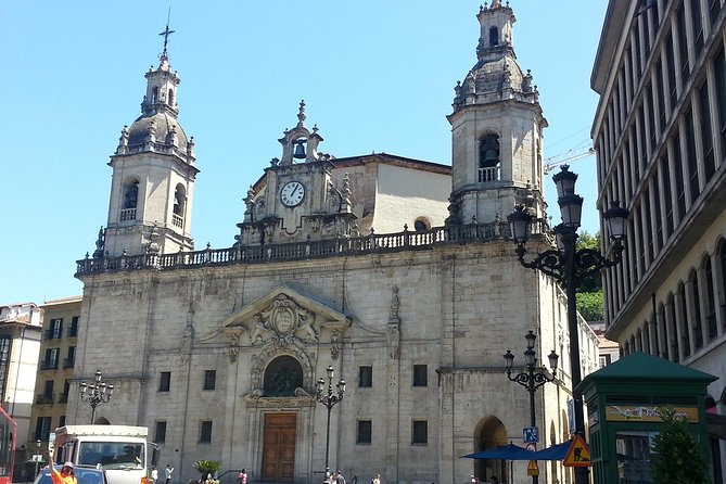 Bilbao Tour + Artxanda Funicular in English - Confirmation and Booking