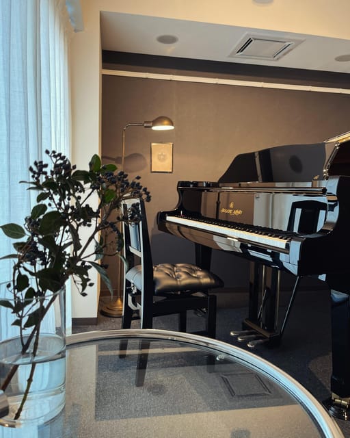 Central Tokyo: Self Check-In Private Grand Piano Room【Sk-3】 - Optional Services