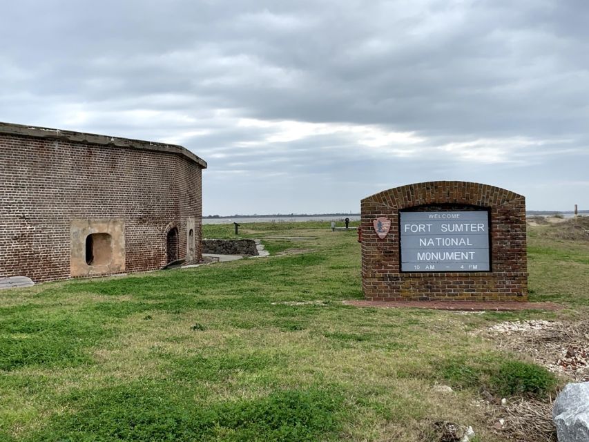 Charleston: Fort Sumter Entry Ticket With Roundtrip Ferry - Guided Ranger Experience