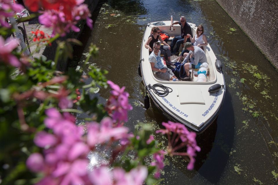 Delft: Open Boat Canal Cruise With Skipper - Meeting Point