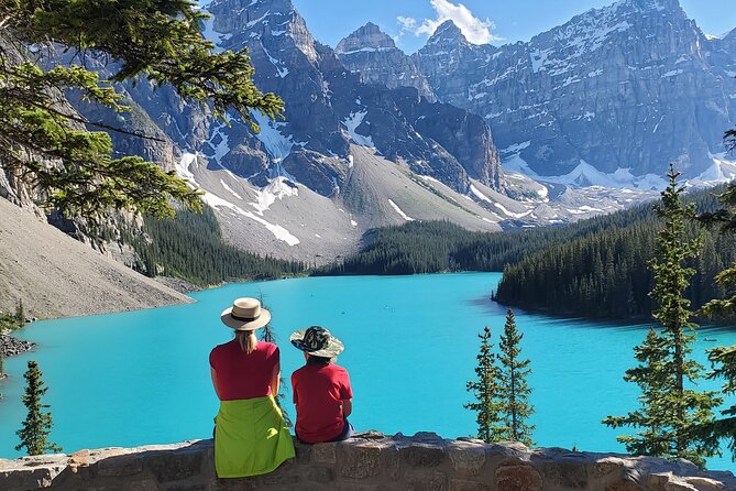 Discover Lake Louise & Moraine Lake : Day Trips From Calgary - Suggested Packing List