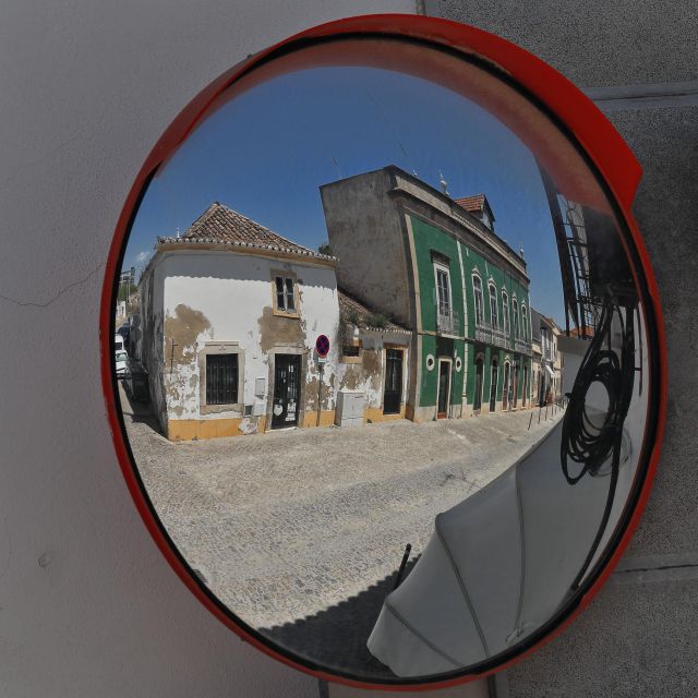 Discover Tavira: A Timeless Walking Tour Experience - Praça Da República Stroll