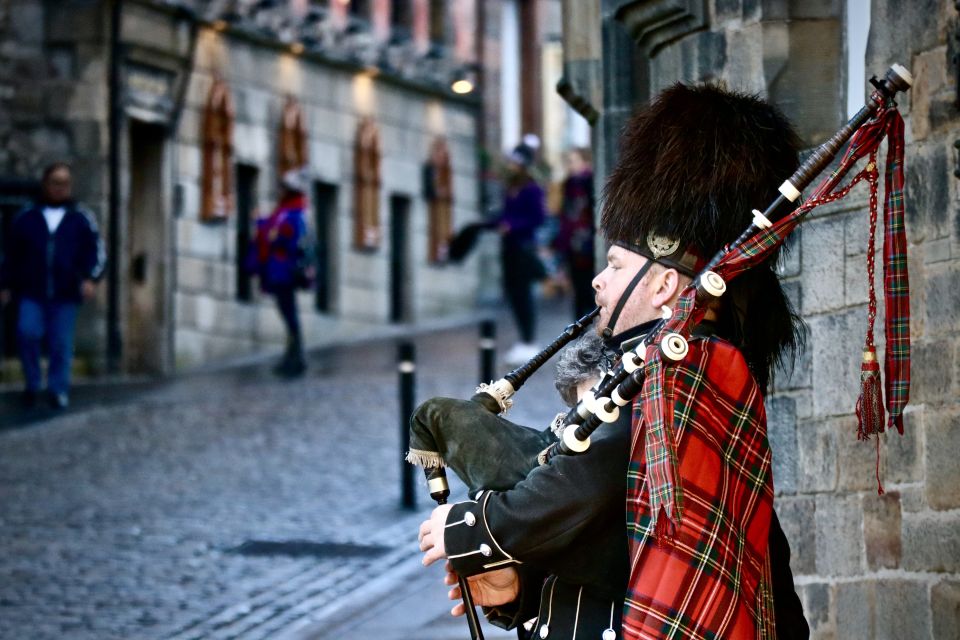 Edinburgh: 3-Hour Guided Secret Food Tour - Finding the Meeting Point