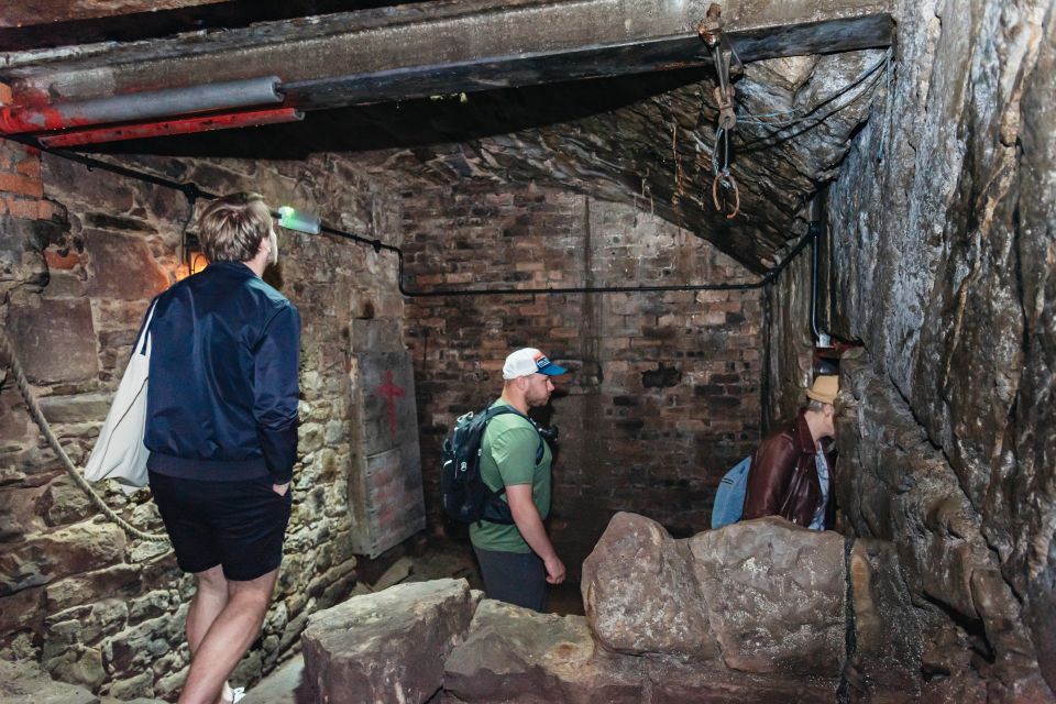 Edinburgh: Old Town and Underground Historical Tour - Duration and Accessibility