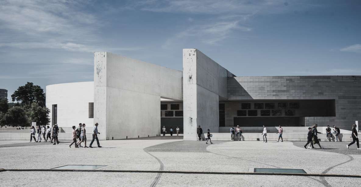 Fatima, Batalha, Nazaré, Tomar & Óbidos: Place of Miracles - Obidos