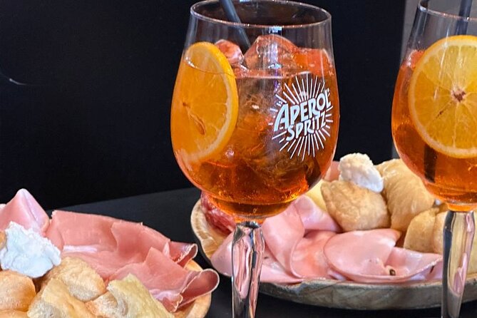 Florence by Night With Aperitivo - Local Nightlife Experience